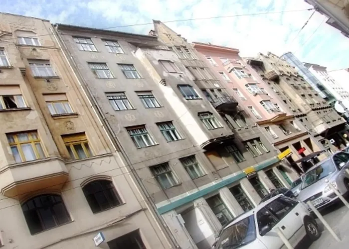 Deer-Friendly Apartment In The City Centre