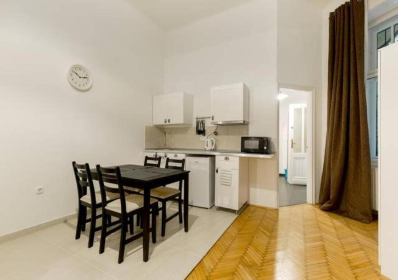 Deer-friendly In The City Centre * Budapest